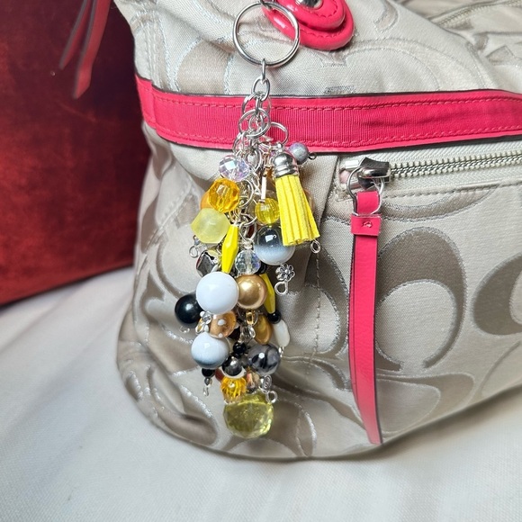 Chunky Beaded Tassel Handbag Purse Accessory Dangle Charm Key Chain Handmade - Picture 3 of 17